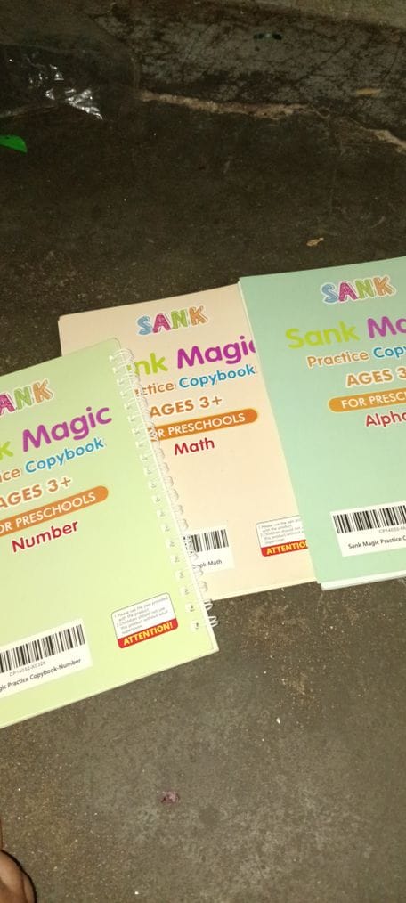 Reusable Magic Practice Set – 4 Guided Journals, 1 Pen, 10 Invisible Refills